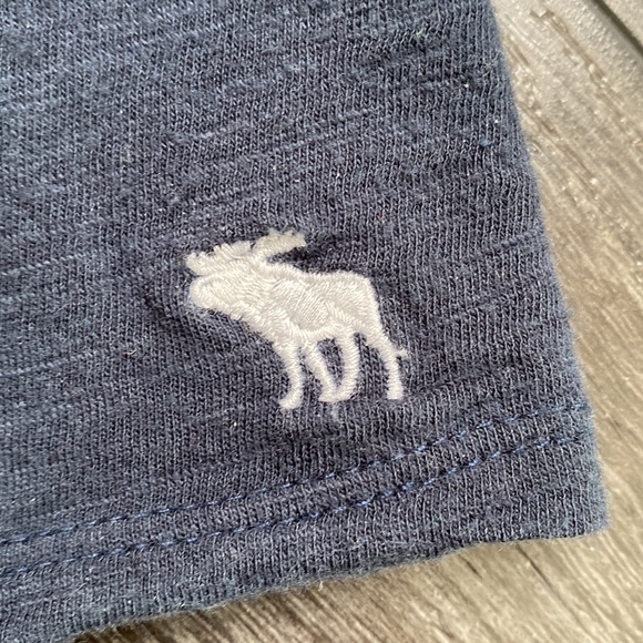 Girls Abercrombie Kids Cold Shoulder Top - Picture 2 of 5